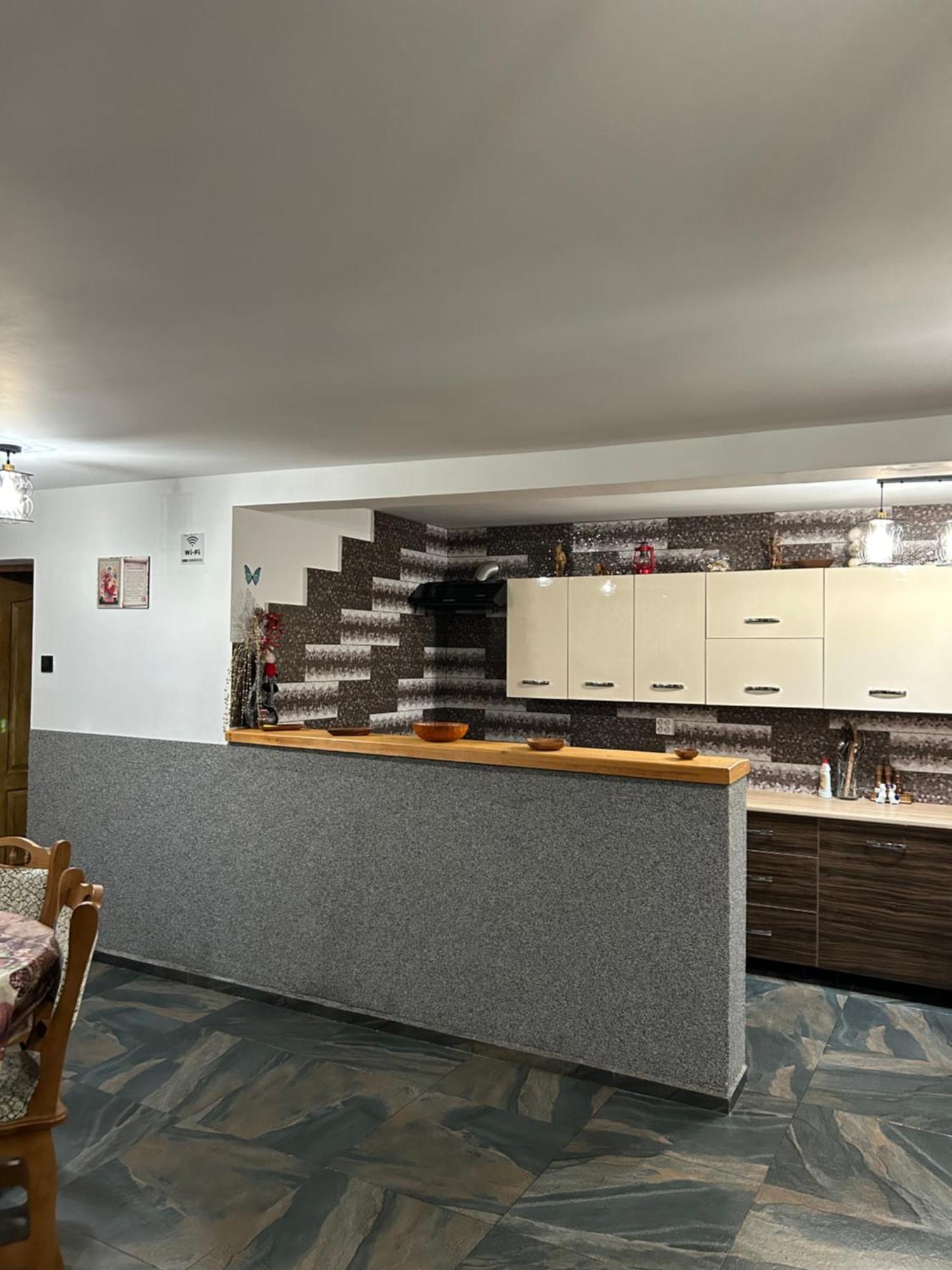 Апартаменты Casa Raraului Кымпулунг-Молдовенеск Экстерьер фото