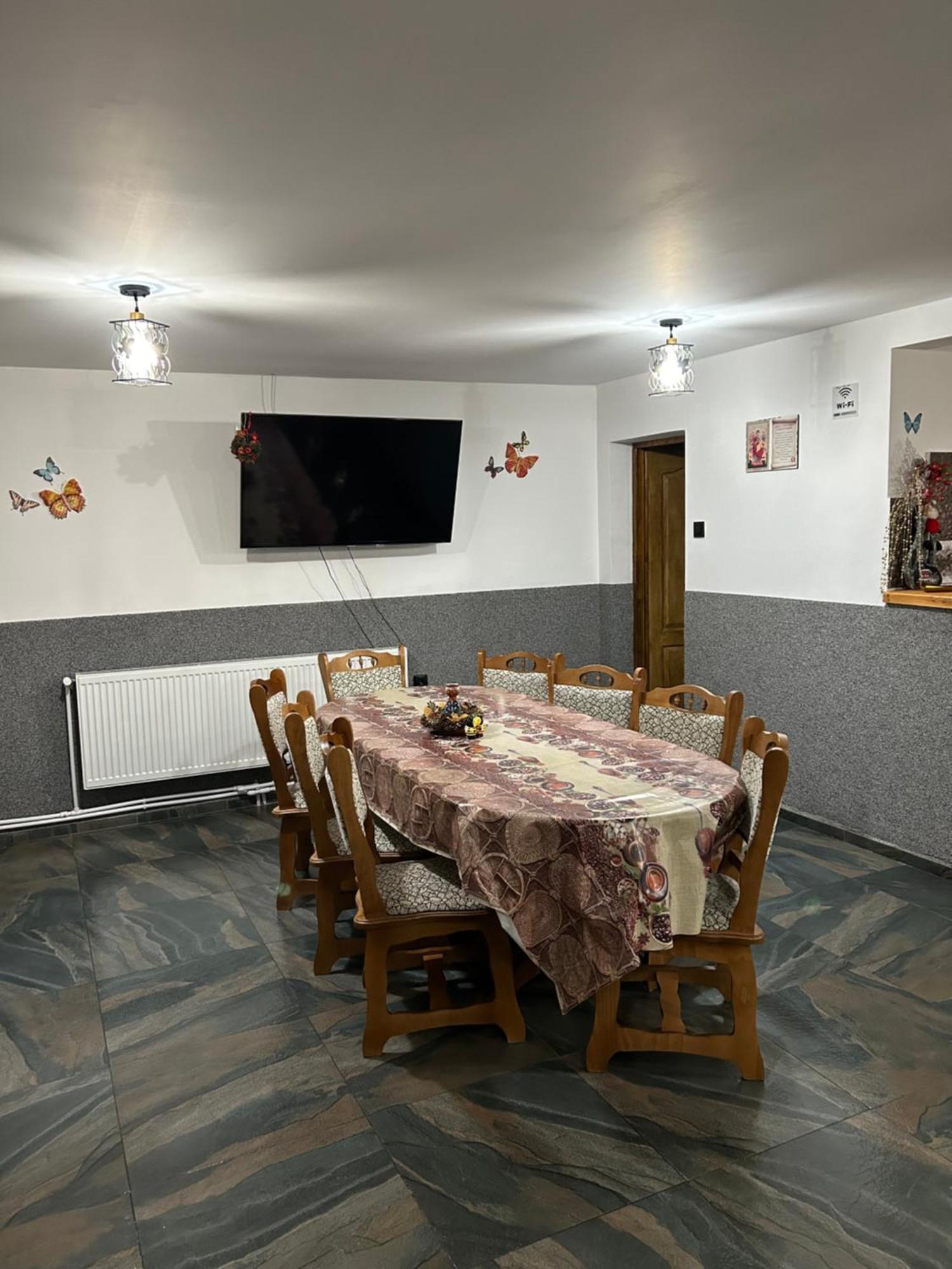 Апартаменты Casa Raraului Кымпулунг-Молдовенеск Экстерьер фото