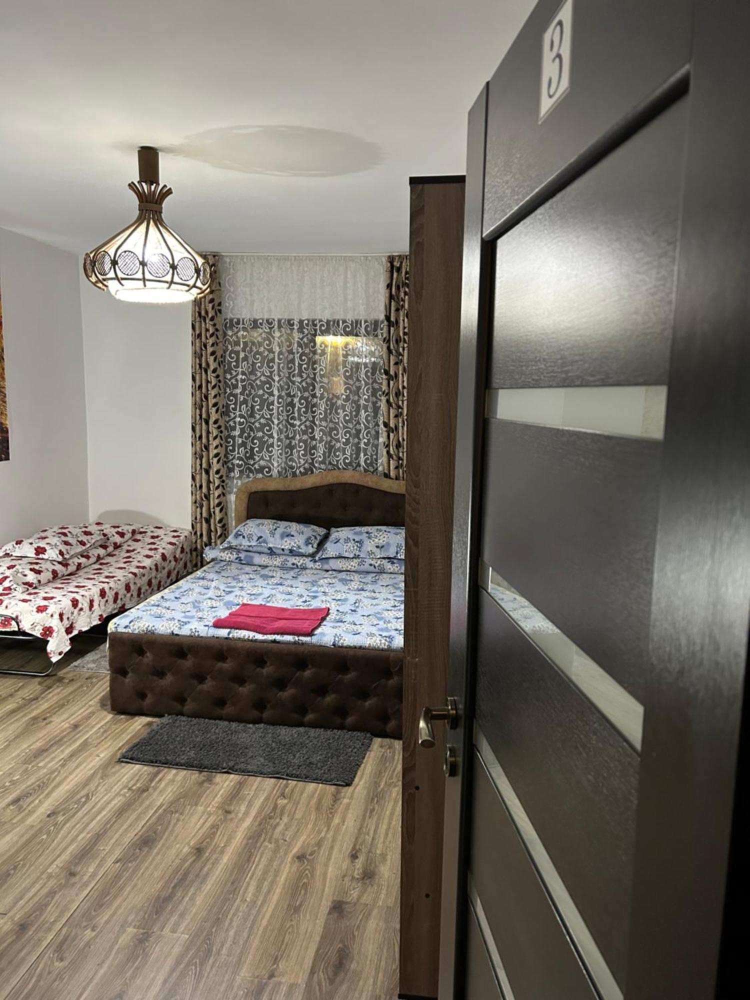 Апартаменты Casa Raraului Кымпулунг-Молдовенеск Экстерьер фото