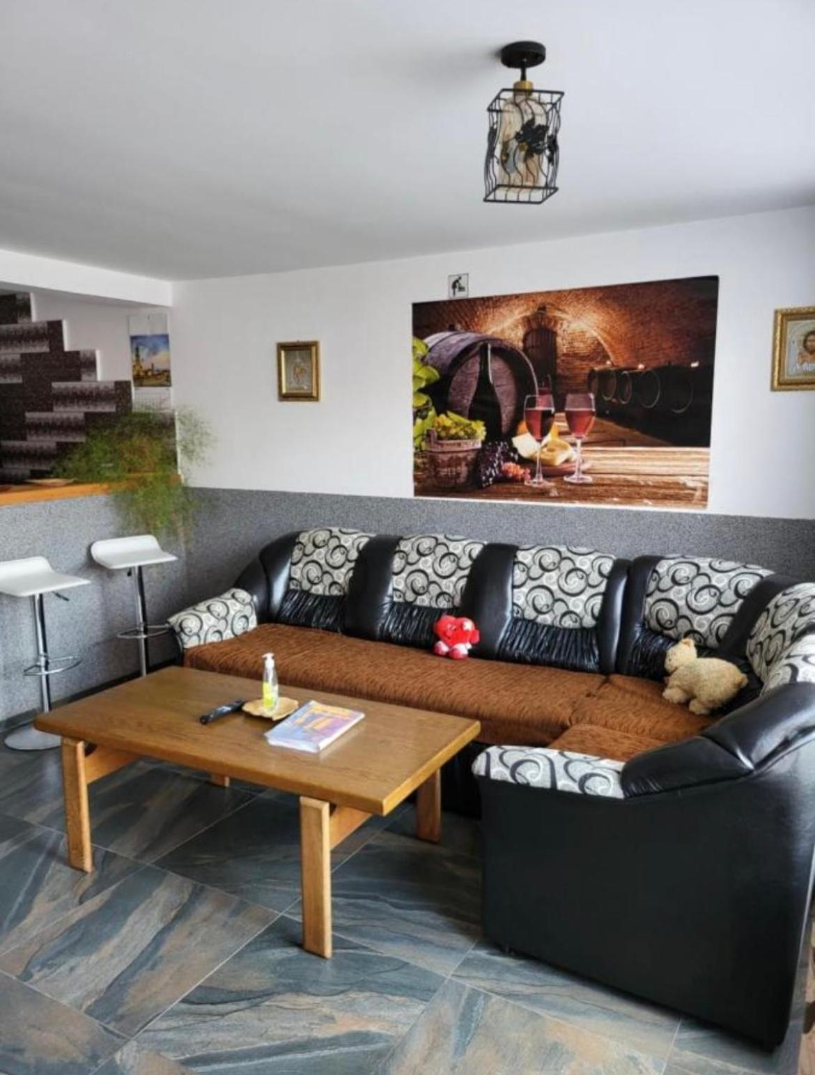Апартаменты Casa Raraului Кымпулунг-Молдовенеск Экстерьер фото